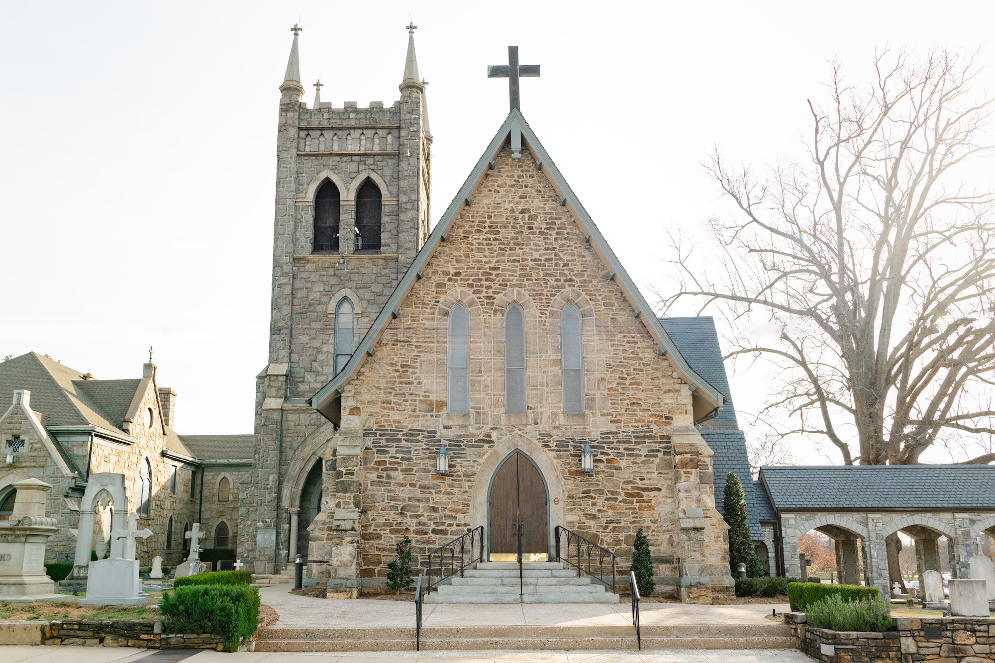 Episcopal Advent Church Exterior